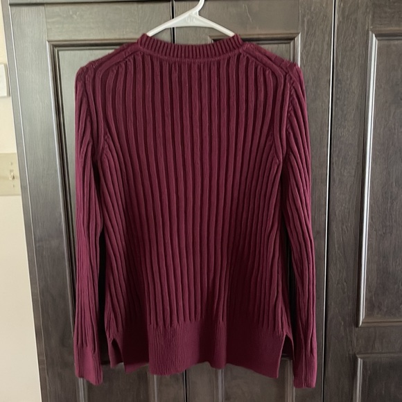 Banana Republic cable knit sweater, medium NWT - Picture 2 of 4